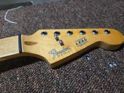 FENDER LEAD GUITAR