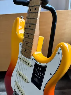 FENDER PLAYER PLUS STRATOCASTER ELECTRIC GUITAR - TEQUILA SUNRISE WITH MAPLE...
