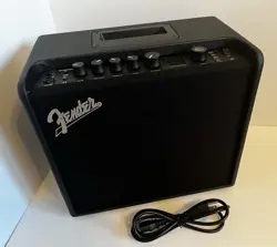GUITAR AMP OPENED