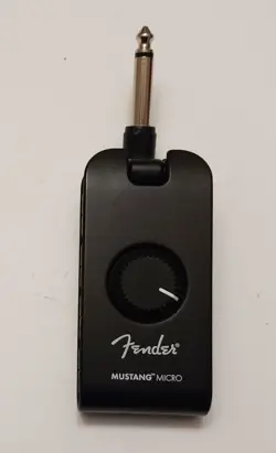 FENDER MUSTANG MICRO GUITAR HEADPHONE AMP ACCESSORY AMPLIFIER 