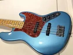 BASS PLAYER FENDER