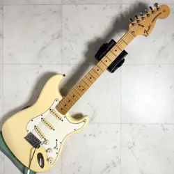 RARE ORDER MODEL FENDER JAPAN STRATOCASTER