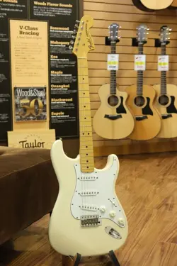 ST68-85TX VWH/M STRATOCASTER
