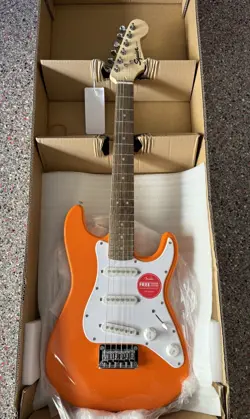MINI STRATOCASTER METALLIC