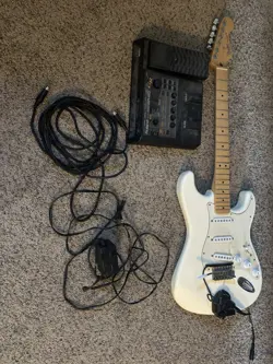 STRATOCASTER WITH ROLAND