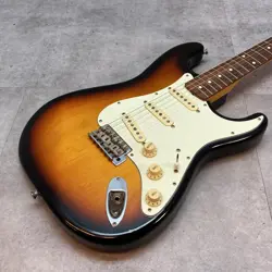 FENDER EXCLUSIVE CLASSIC SPECIAL 60S STRATOCASTER 2015 *IU411