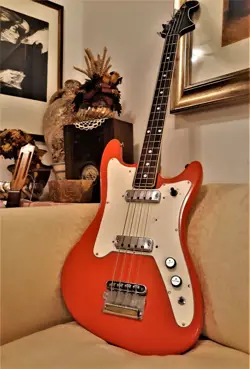 1960 NO FENDER