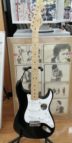 FENDER USA ERIC CLAPTON STRATOCASTER ELECTRIC GUITAR 17667