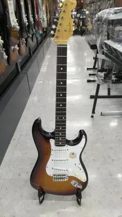 STRATOCASTER 333284