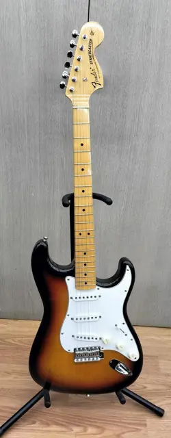 85TX 3TS STRATOCASTER