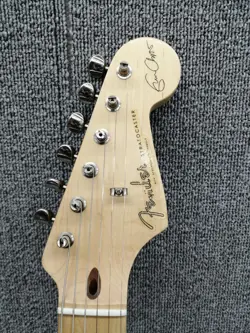 CLAPTON STRATOCASTER PTR