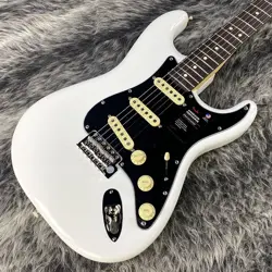 FENDER AMERICAN PERFORMER STRATOCASTER ELECTRIC GUITAR ARCTIC WHITE - NEW