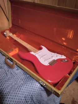 2019 FENDER STRATOCASTER ERIC CLAPTON SIGNATURE