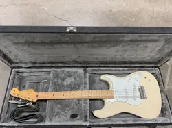 FENDER FENDER EOB SUSTAINER STRATOCASTER 6 STRING ELECTRIC GUITAR W/ CASE