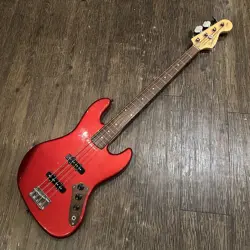 SQUIER BY FENDER STANDARD JAZZ BASS 2003 ELECTRIC BASS