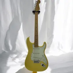 FENDER PLAYER STRATOCASTER 2021 ELECTRIC GUITAR YELLOW SSS 22 FRETS