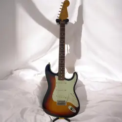 CL 60S STRATOCASTER