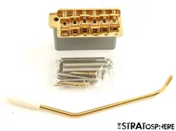 FENDER CUSTOM SHOP AMERICAN CUSTOM NOS TREMOLO +WHAMMY BAR STRAT, GOLD