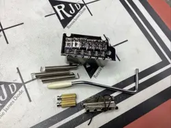 SERIES POINT STRATOCASTER