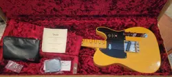 FENDER AMERICAN VINTAGE II '51 TELECASTER W/CASE