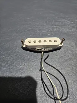 FENDER NOISELESS NECK PICKUP