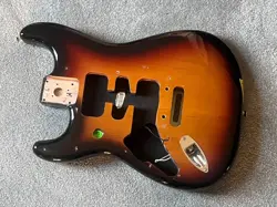 PLUS STRATOCASTER LEFTY