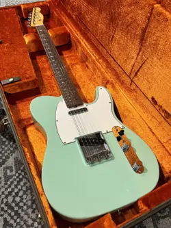 FENDER FENDER AMERICAN VINTAGE II 1963 TELECASTER SURF GREEN SALE!!