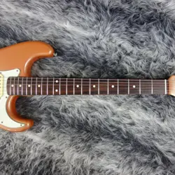 FENDER ST62-AS 40TH ANNIVERSARY STRATOCASTER BURGUNDY MIST TRACKING NUMBER