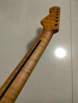 22 FRET ROASTED FLAME MAPLE ST ELECTRIC GUITAR NECK 25.5INCH FOR FENDER STRAT