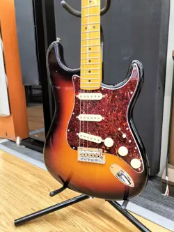 FENDER AM PRO II STRAT MN 3TSB ELECTRIC GUITAR SAFE DELIVERY FROM JAPAN