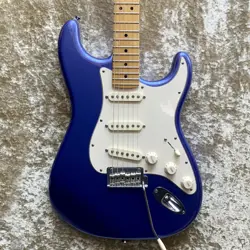 FENDER USA AMERICAN STANDARD STRATOCASTER UG USED 2014 ALDER BODY W/HARD CASE