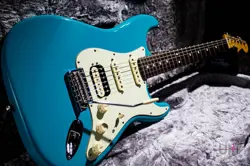 FENDER AMERICAN PROFESSIONAL II STRATOCASTER HSS / 2021 ELECTRIC GUITAR USED F/S