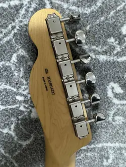 24 FENDER