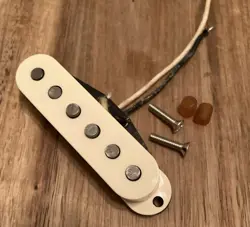 59 STRATOCASTER GUITAR