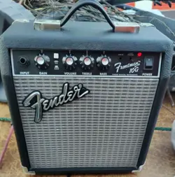 FENDER FRONTMAN 10G GUITAR AMP