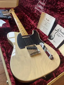 2020 FENDER 70TH ANNIVERSARY BROADCASTER - BLACKGUARD BLONDE