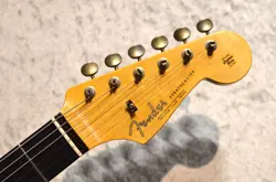 FENDER CUSTOM SHOP LIMITED EDITION 1963 STRATOCASTER JOURNEYMAN RELIC AGED CANDY
