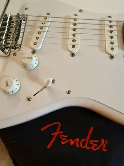 WHITE FENDER MEX