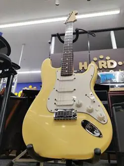 FENDER USA JEFF BECK STRATCASTER VINTAGE ELECTRIC GUITAR 943121