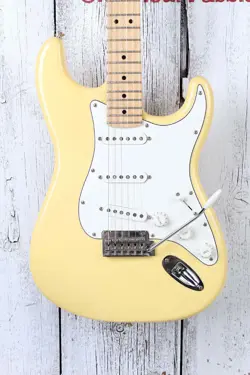 FENDER 2019 PLAYER STRATOCASTER ELECTRIC GUITAR BUTTERCREAM FINISH WITH GIG BAG