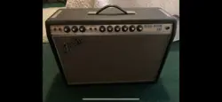 VINTAGE FENDER AMP