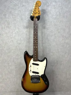 1974-1975 FENDER MUSTANG