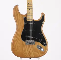 FENDER STRATOCASTER MODIFIED MAPLE FINGERBOARD NATURAL 1979