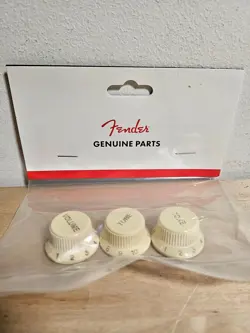 FENDER SOFT TOUCH STRATOCASTER/STRAT AGED WHITE VOLUME/TONE GUITAR KNOBS