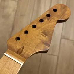 ROASTED MAPLE STRAT NECK NITRO SATIN STRATOCASTER FITS WARMOTH & FENDER SM02BG