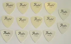FENDER PICKS THIN