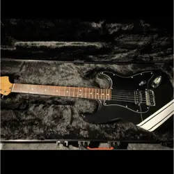 FENDER TOM DELONGE STRATOCASTER NO.LG852