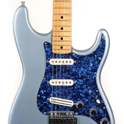 FENDER STRATOCASTER REFINISHED