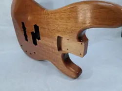 MAHOGANY P/J BASS