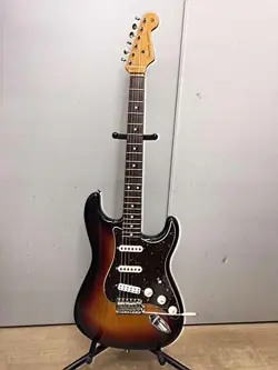 FENDER CLASSIC SERIES 60'S STRATCASTE STRATCASTER TYPE